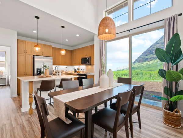 Luxurious Oahu Retreat: Two Villas, Perfect for Groups
